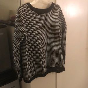 Forever 21 black and white sweater